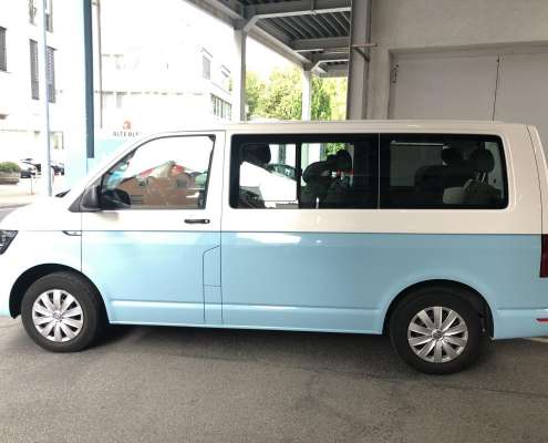 VW T6 Carwrap zweifarbig Autofolie himmelblau