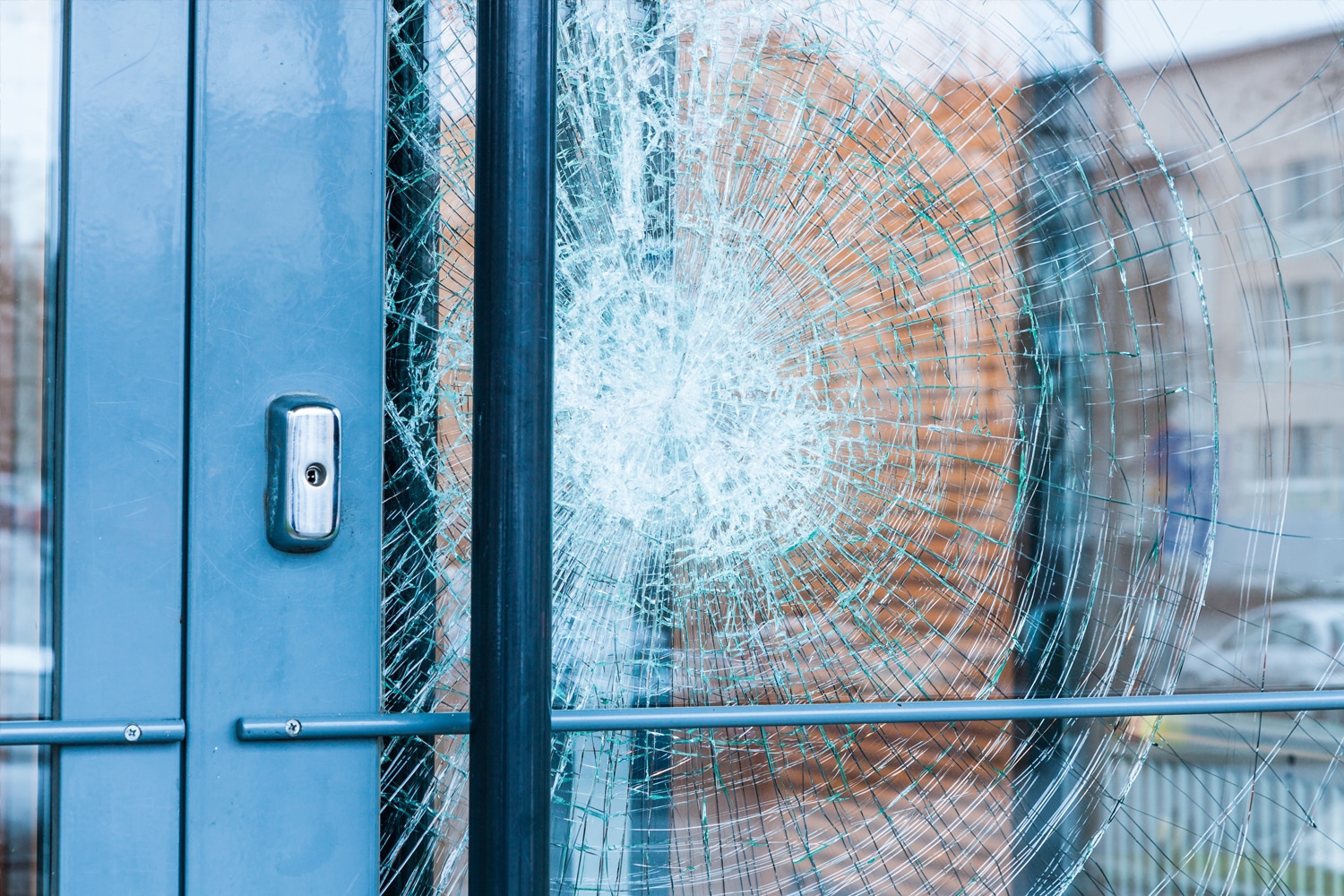 Innovative Einbruchschutzfolie für mehr Sicherheit